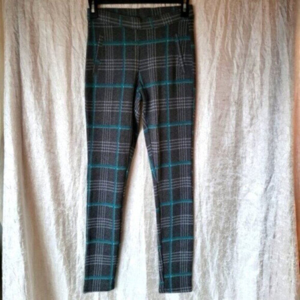 HUE Plaid Ankle Crop Leggings NWT Sz XS